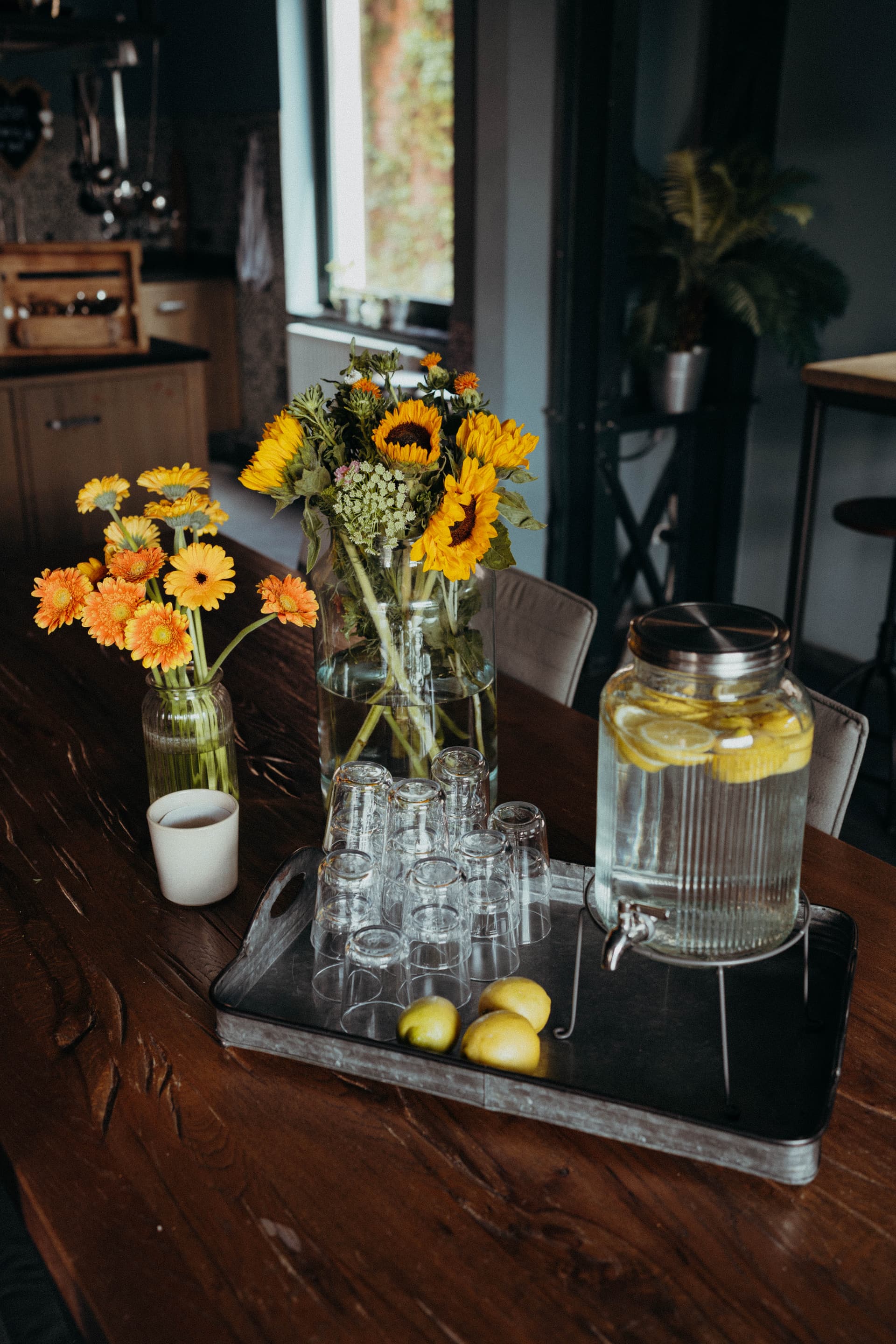Getränkestation an der sich die Kunden Wasser zapfen können