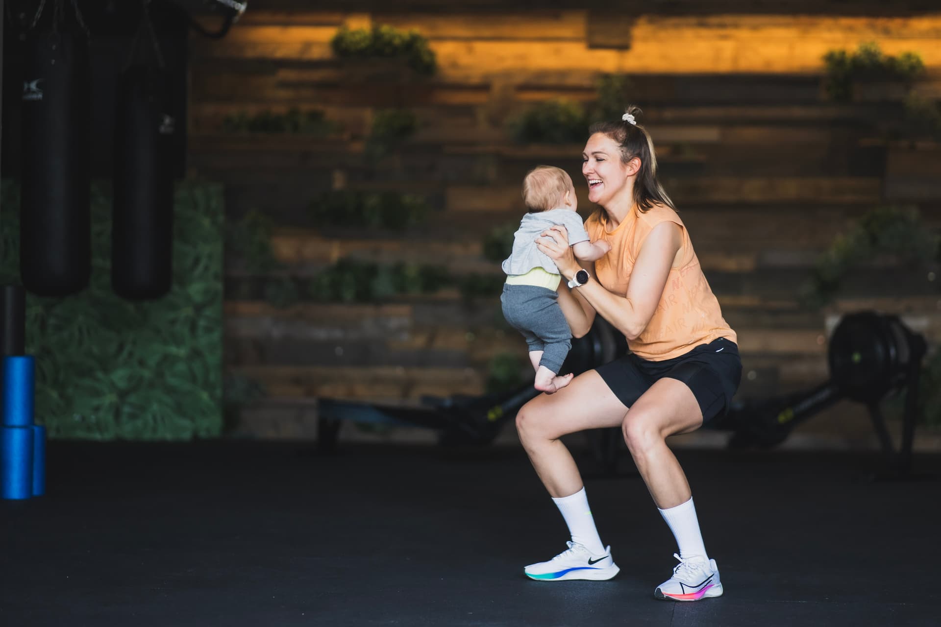 Functional Training mit Baby Kniebeuge Bootbox Köln Ehrenfeld